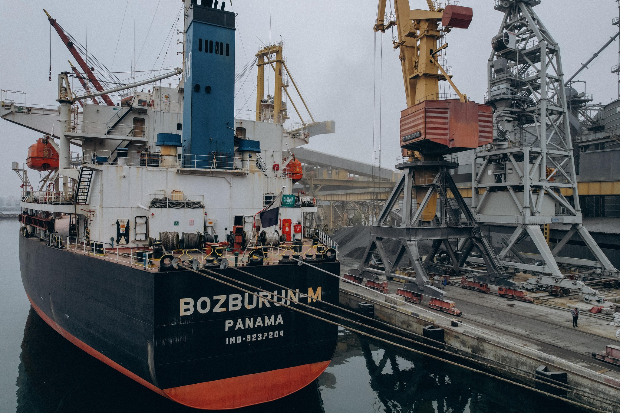 Из порта Большой Одессы отправился балкер BOZBURUN-M.