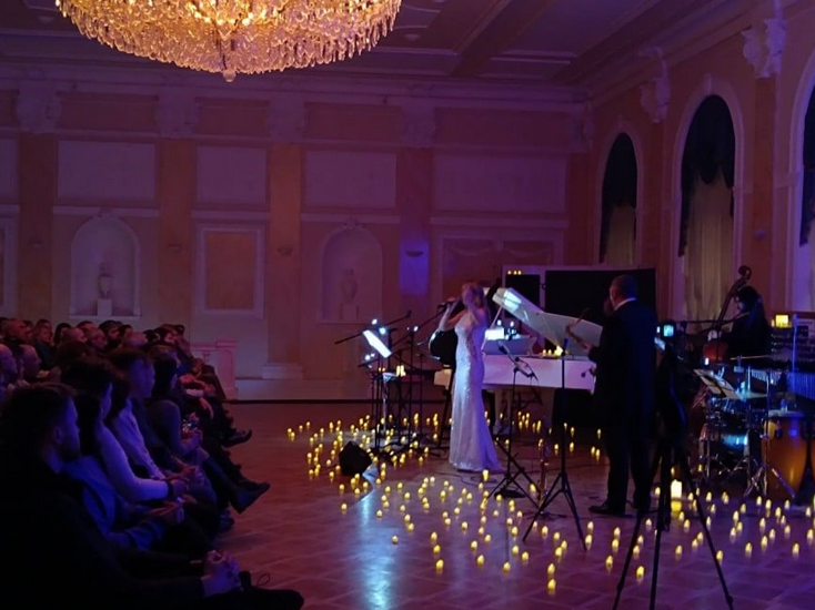 Вечер джаза при свечах.