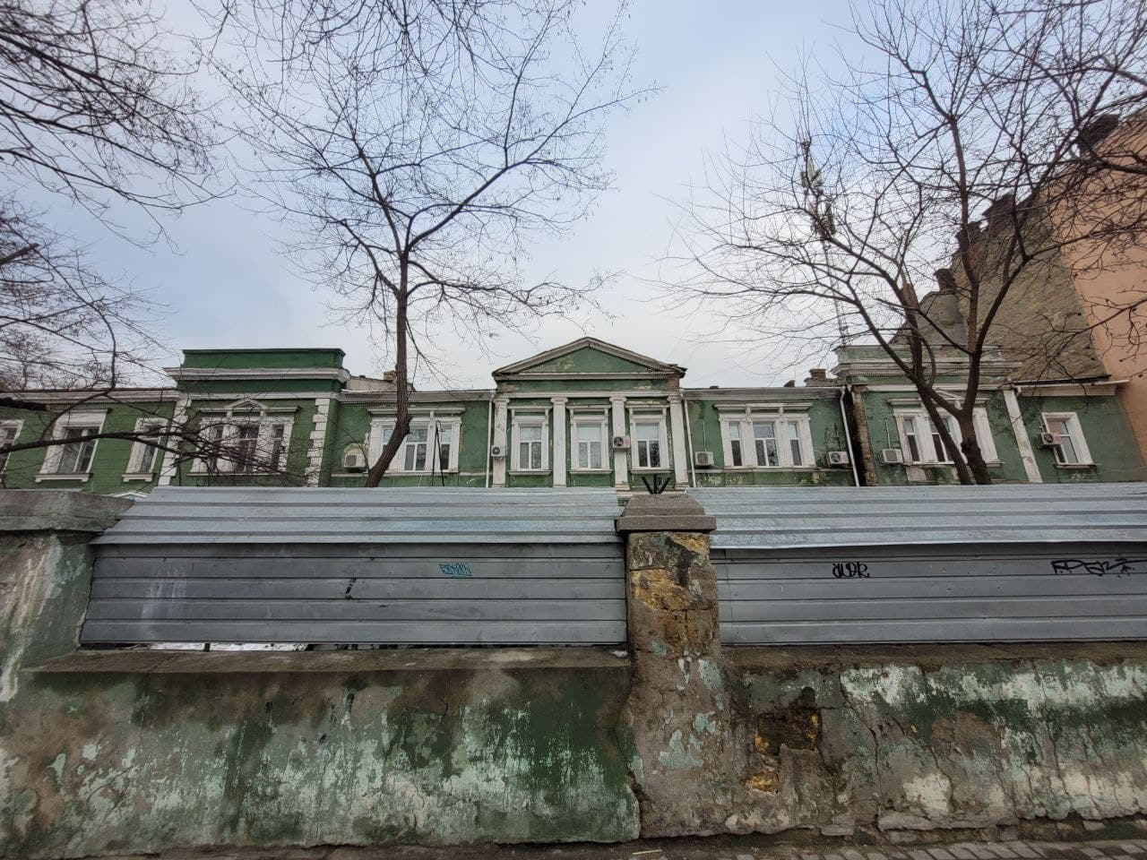 Дом Потоцкого (Архиерейский дом), улица Софиевская, 7 в наши дни.