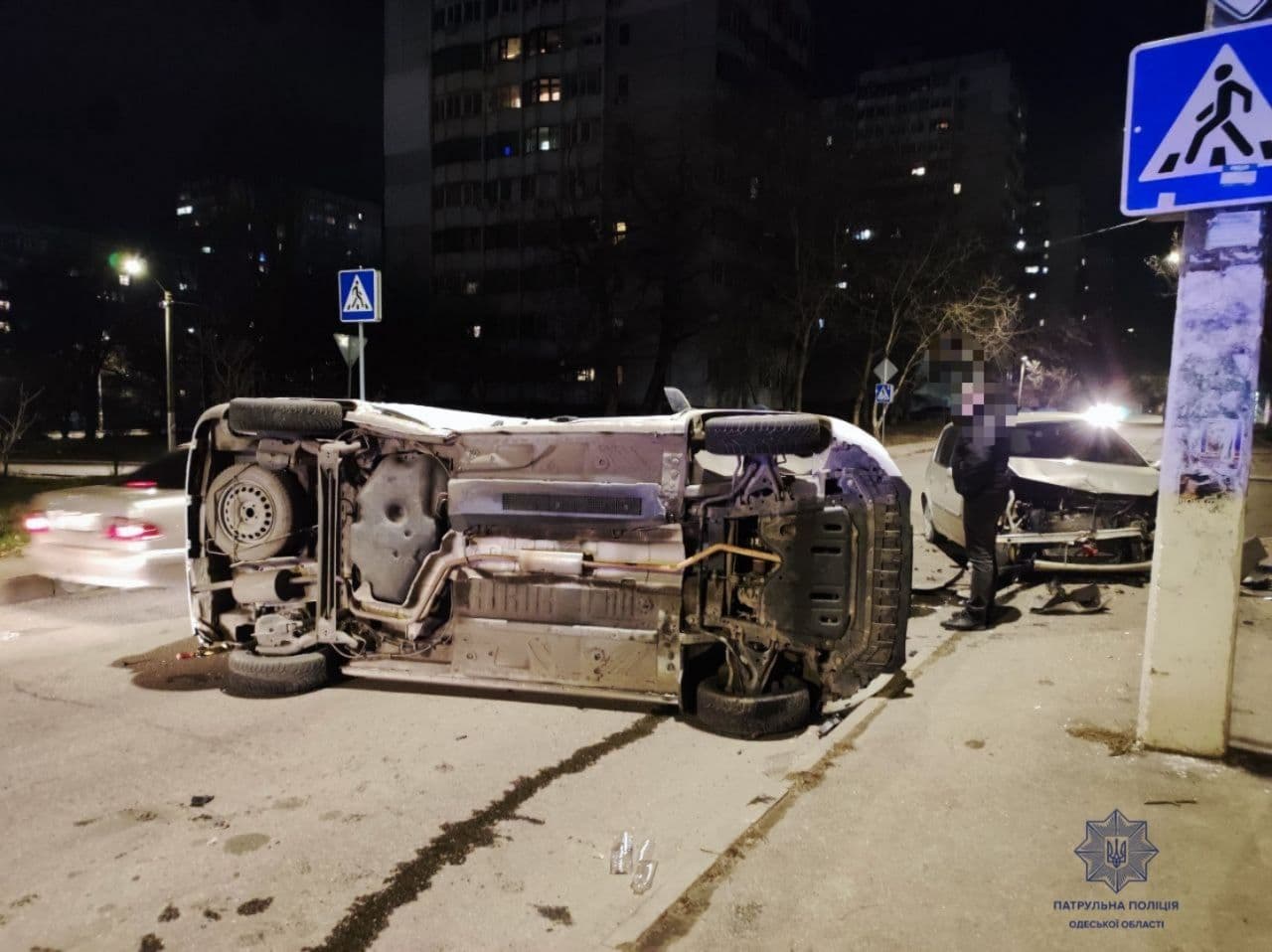 На поселке Котовского в результате ДТП перевернулся автомобиль.