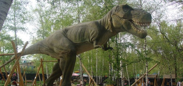 Выставка "Живые динозавры" в парке Шевченко.
