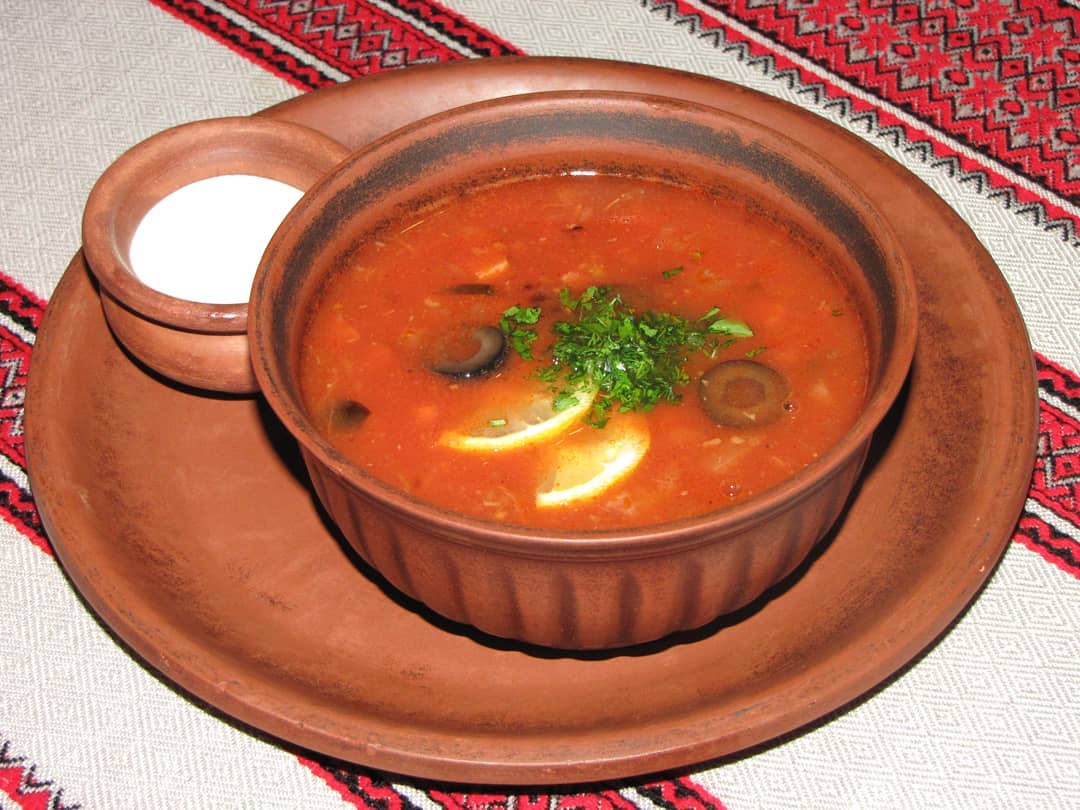 М'ясна солянка в ресторані "Залюбки".