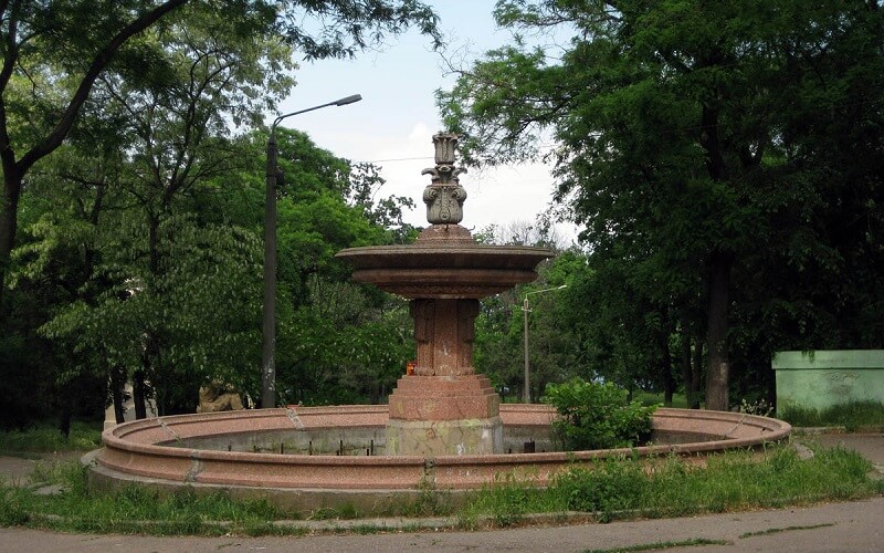 Источник Инсурен в парке Шевченко.