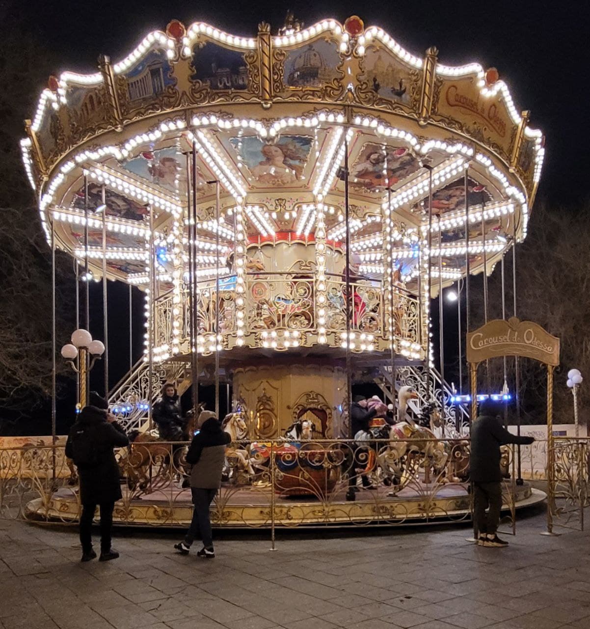 Новогодняя карусель на площади Ленина в Орле заработает 20 декабря