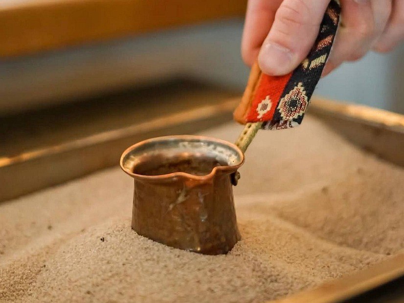 Кава на піску у ресторані "Хаджибей".