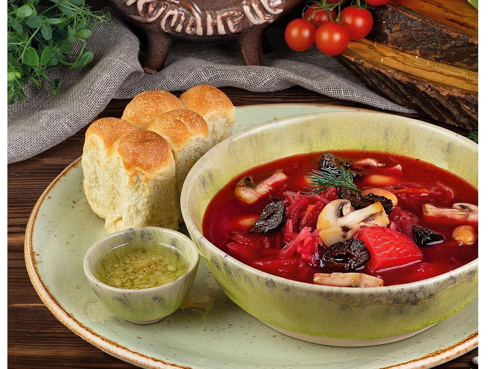 Пісний борщ у ресторані "Куманець".