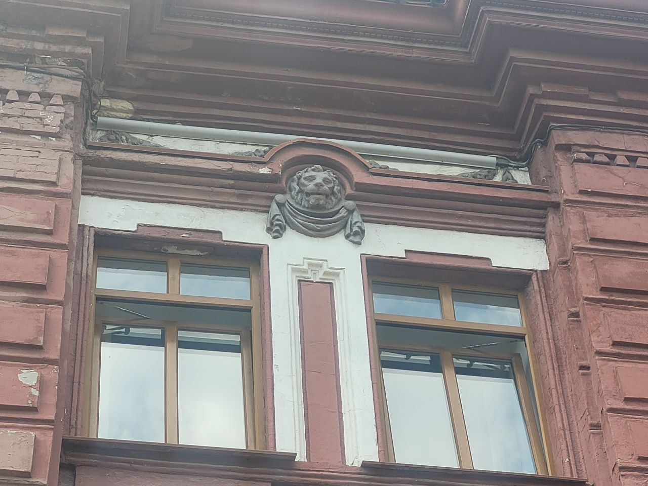 Лев на вулиці Ланжеронівська, 9.