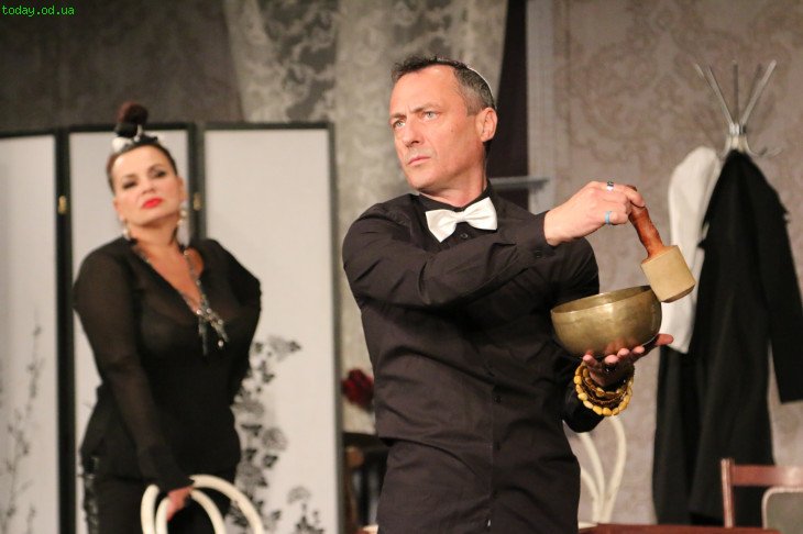 Спектакль "Мамаша на миллион".