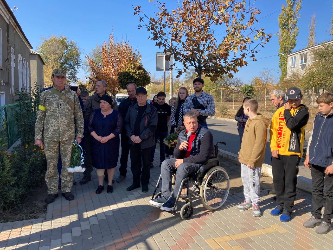 На Одещині відкрили меморіальну дошку на честь загиблого захисника Маріуполя.