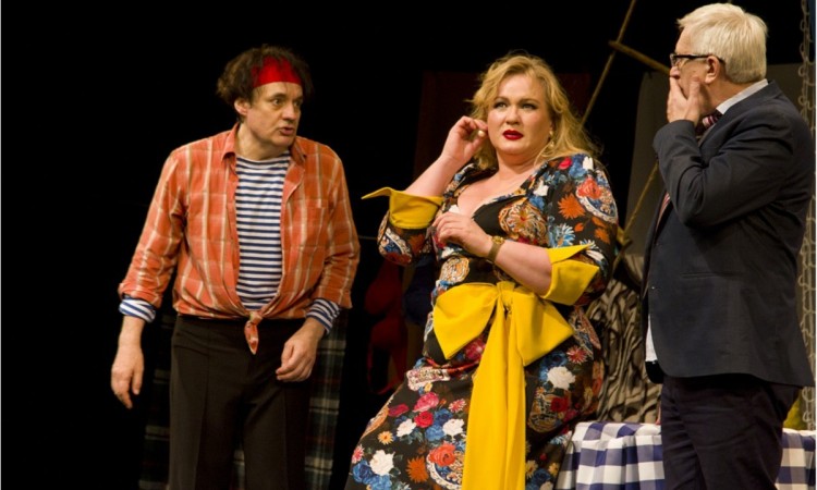 Спектакль "Муж моей жены".