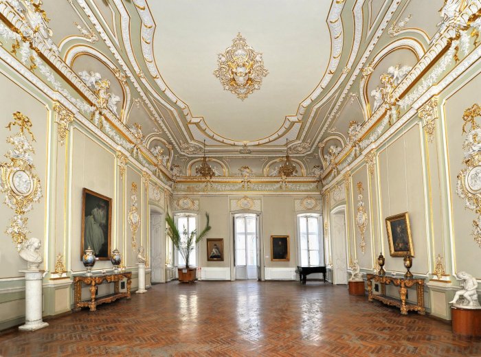 Одеський музей західного та східного мистецтва.