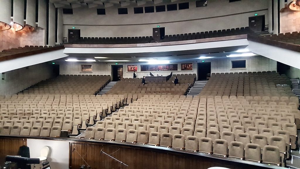 Зал Одесского театра музкомедии.