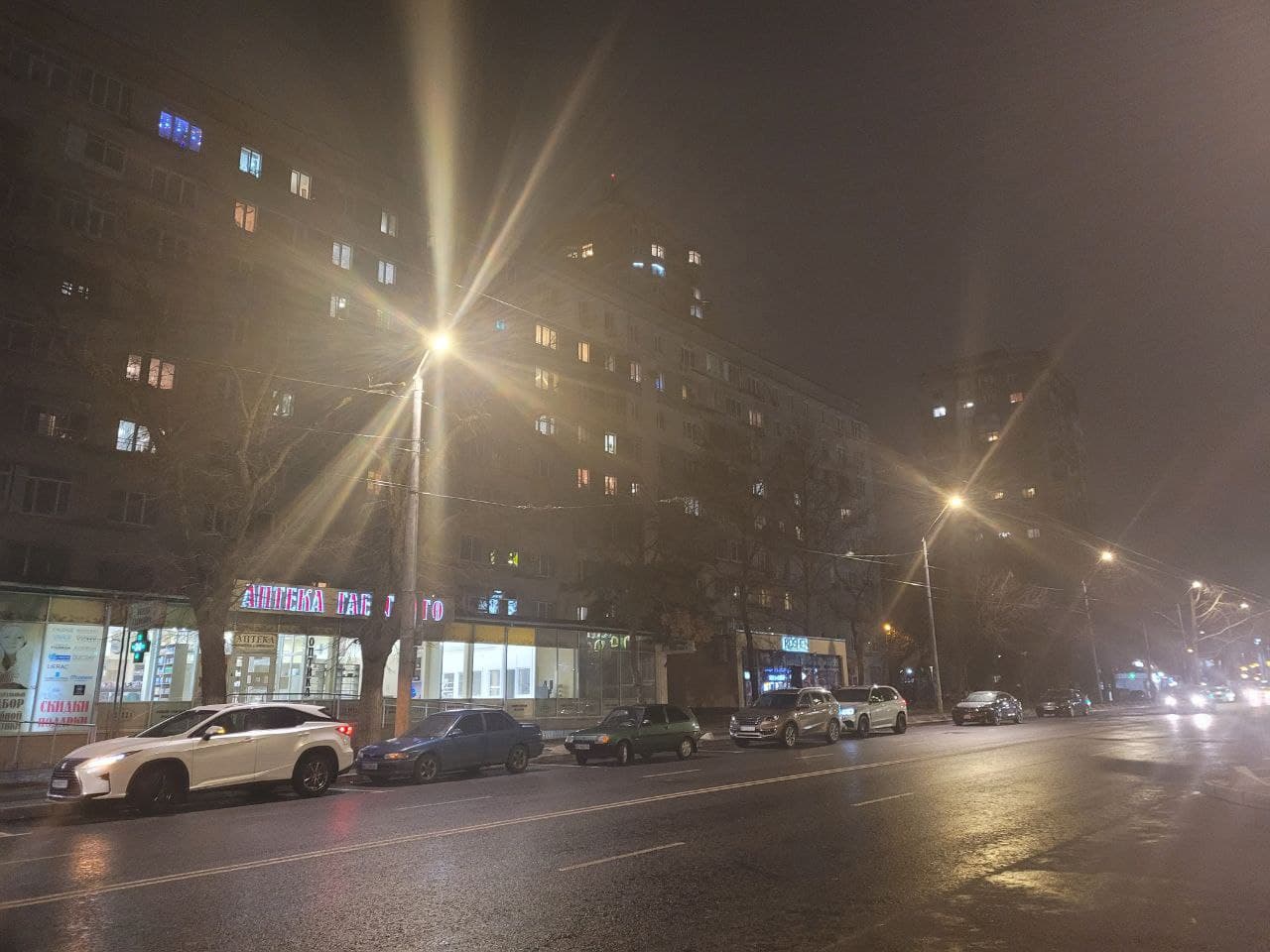 Освещение на улице Черняховского.