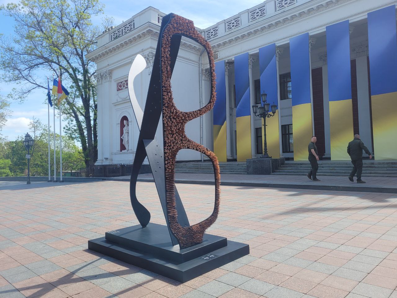 Скульптура "Прозріння".