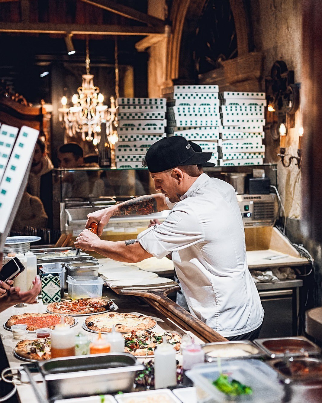 Ресторан Mimoza Brooklyn Pizza.