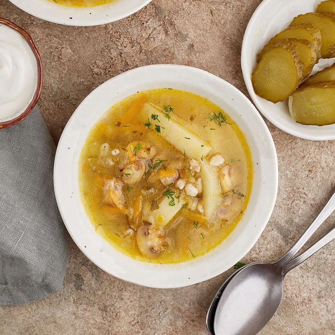 Розсольник в кафе-їдальні "Пузата хата". || Фото: Рассольник в кафе-столовой "Пузата хата". || Фото: instagram.com/puzatahata.ua