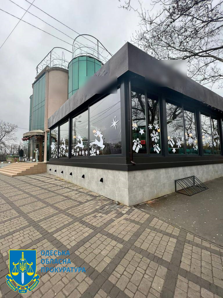 Одесский предприниматель незаконно построил ресторан в охранной зоне.