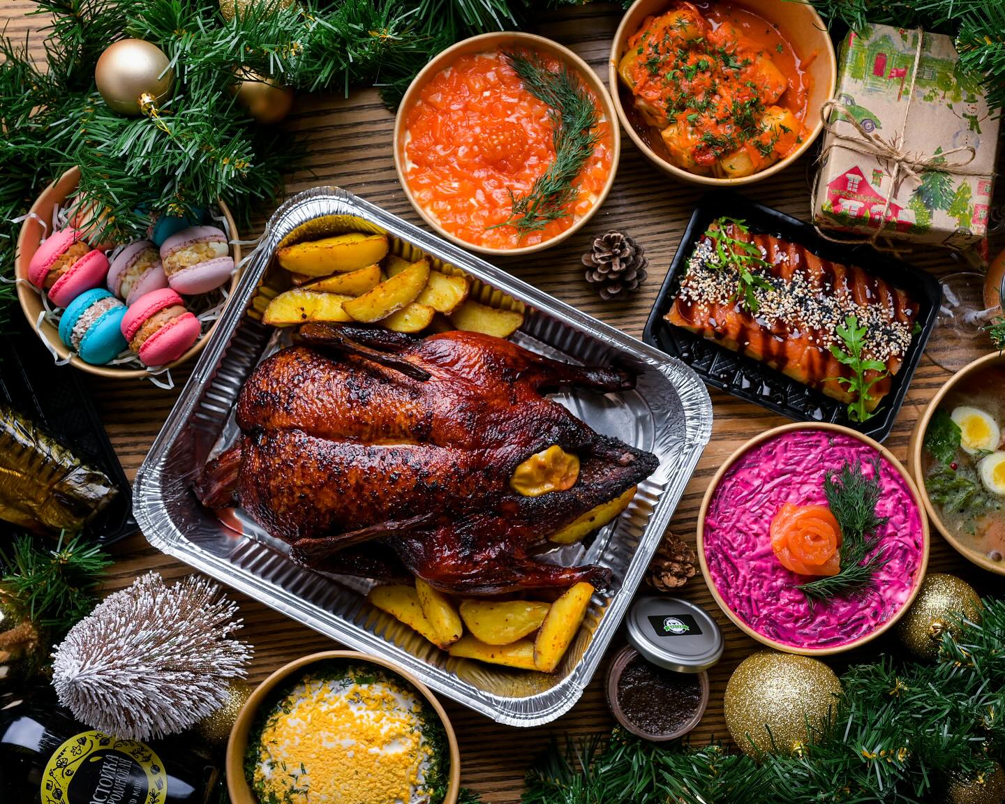 Новорічне меню в ресторані "Щастя".