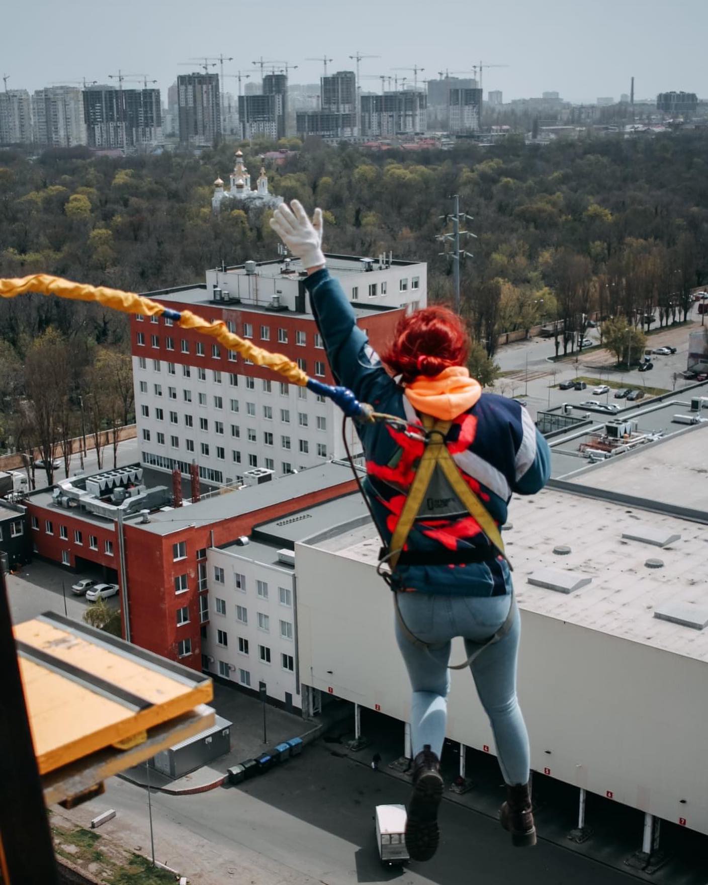 Роупджампинг.