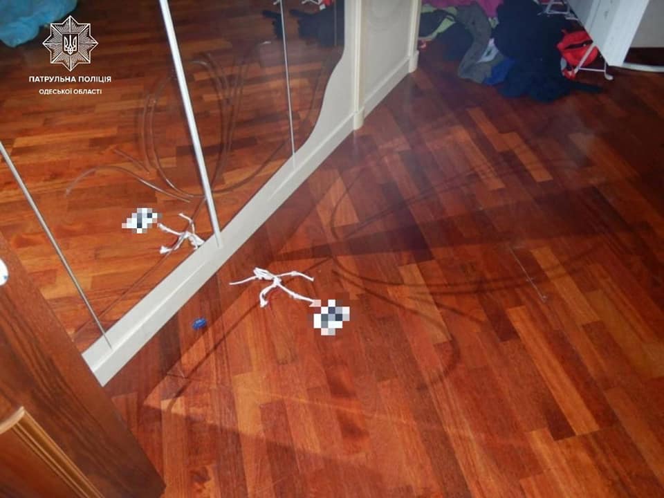 В Одессе мужчина обокрал и связал знакомую.