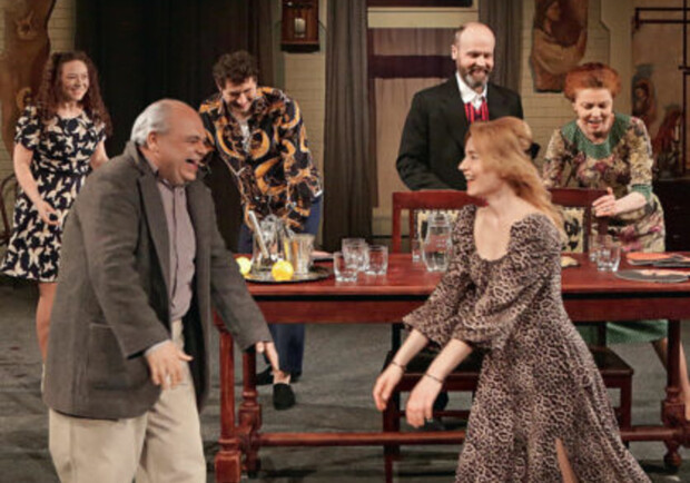 Спектакль "Святое семейство".