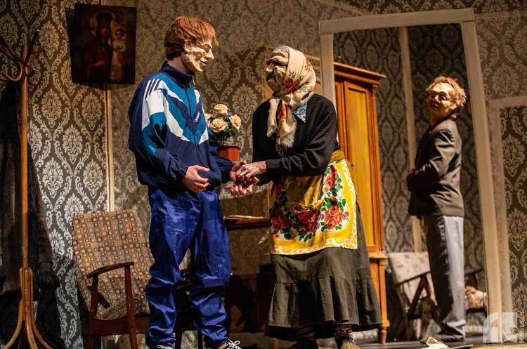 Спектакль "Семейный альбом".