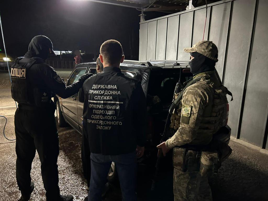 На Одещині затримали іноземця, який переправляв призовників до Румунії.