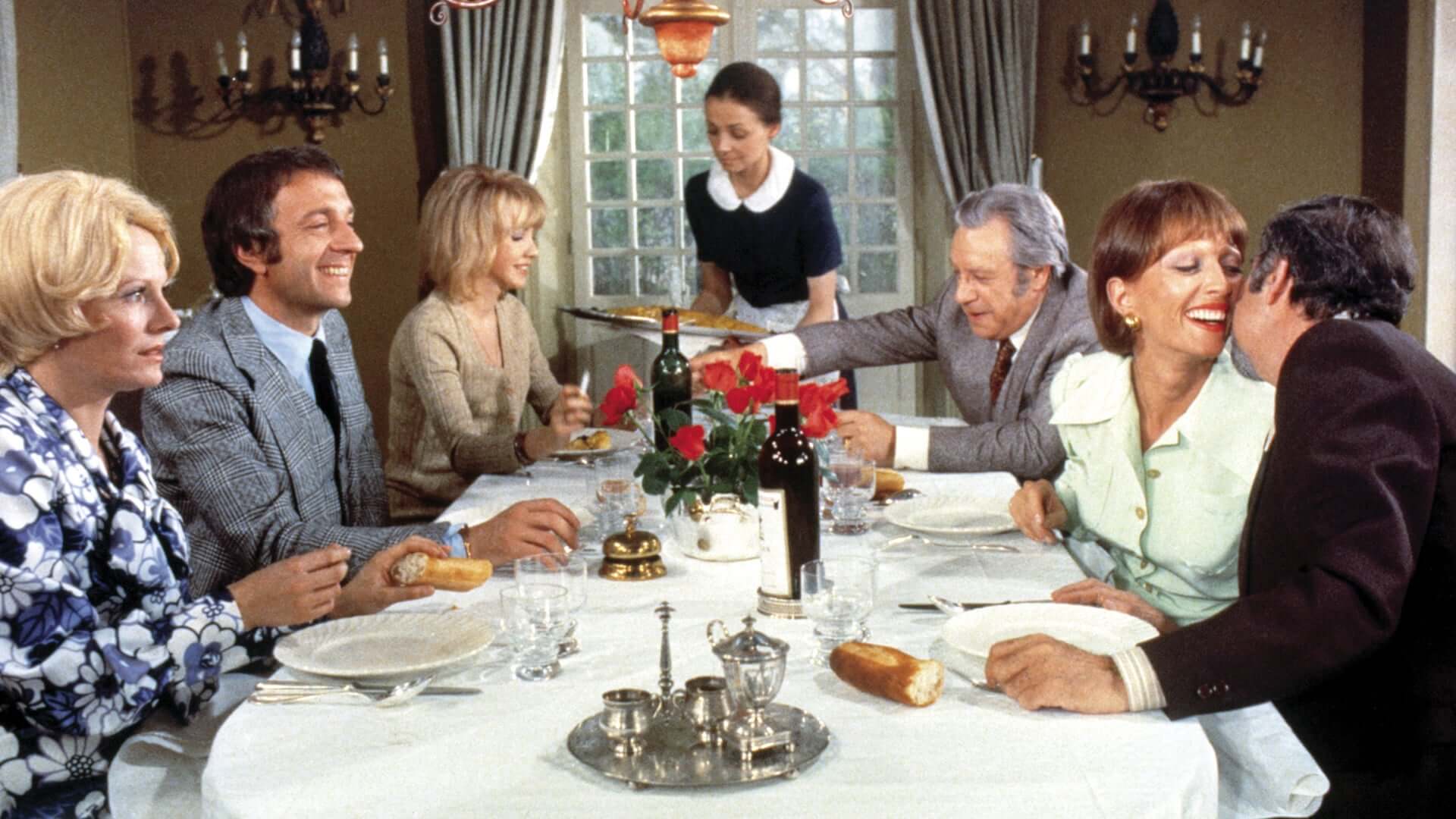 Фильм "Скромное обаяние буржуазии".