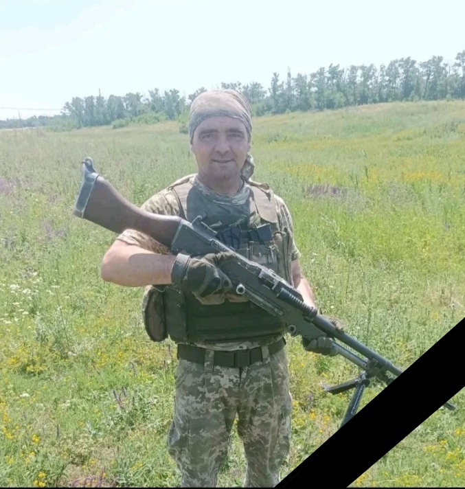 Олег Сухарський.