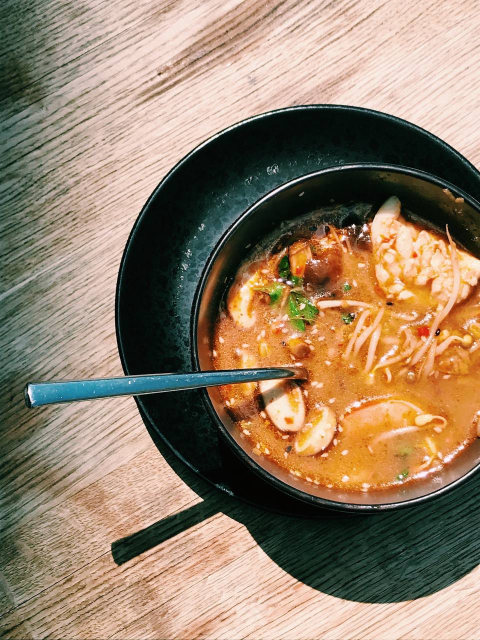 Том ям у ресторані Dizengoff.