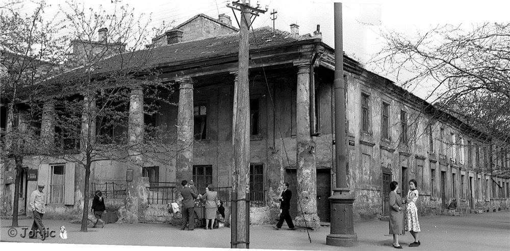 Торговые ряды, улица Торговая, 39.