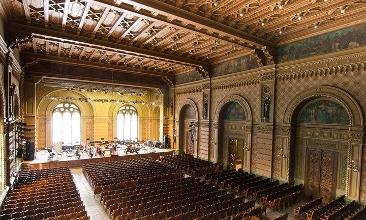 Зал Одесской областной филармонии.