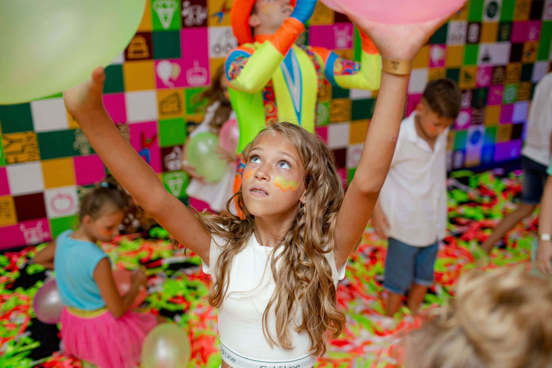 Fly Kids приглашает на бесплатную анимационную программу.