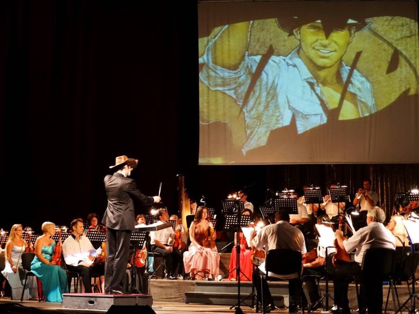 Концерт "Хиты мирового кино".