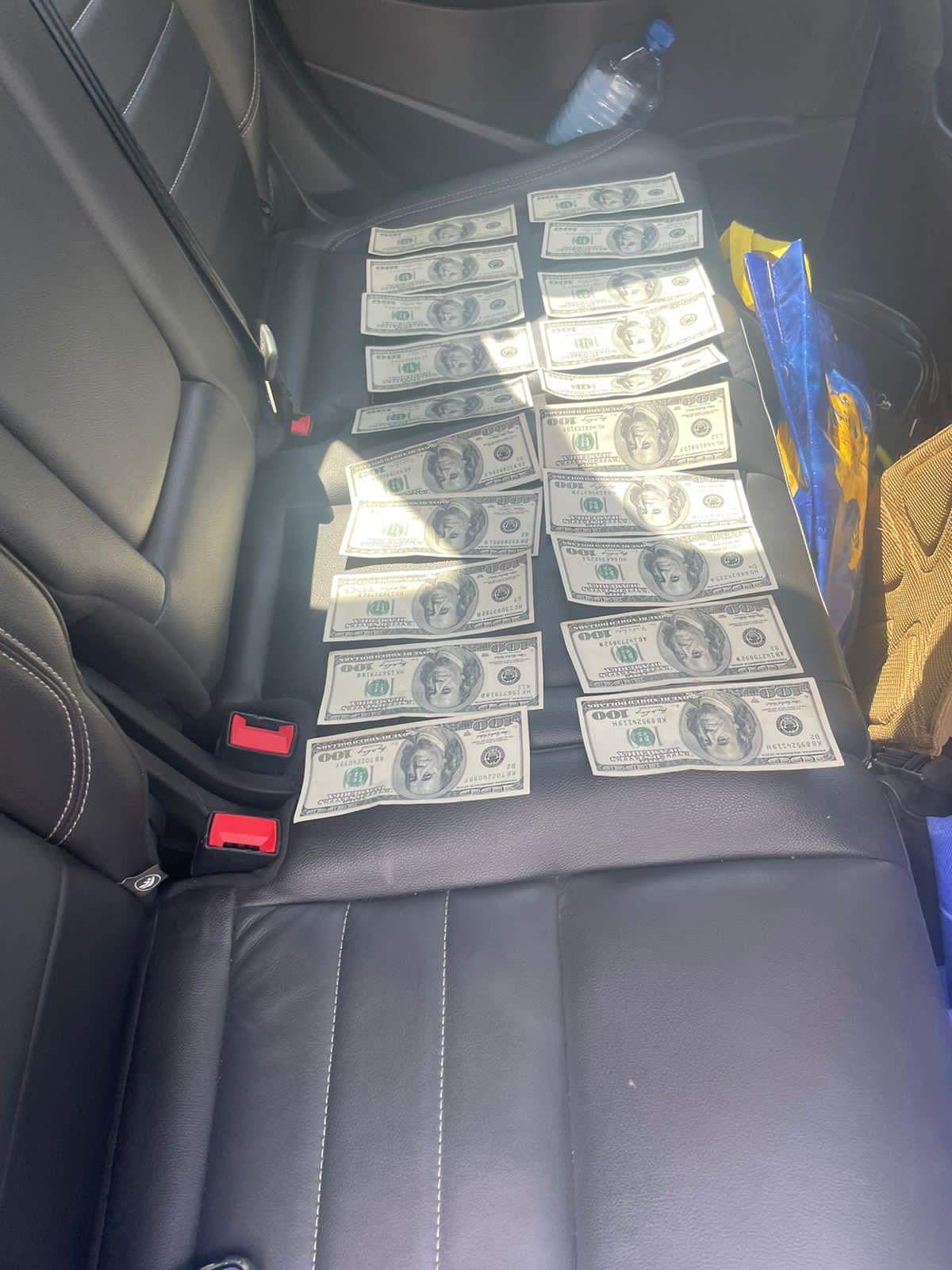 В Одессе за коррупцию задержали юриста военной части.