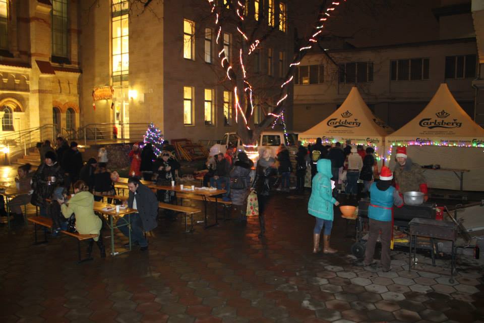 Ярмарка в Кирхе.