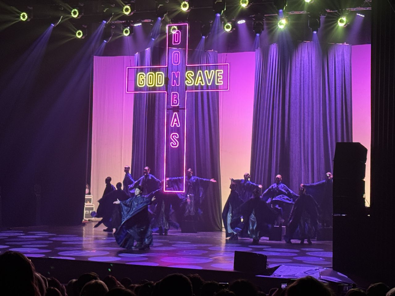 Вистава "Ребелія".