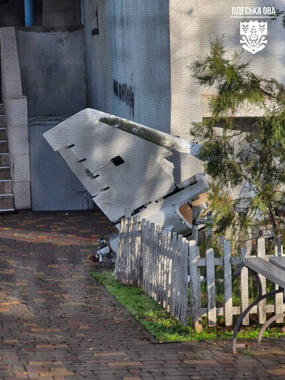 БпЛА біля будинку.