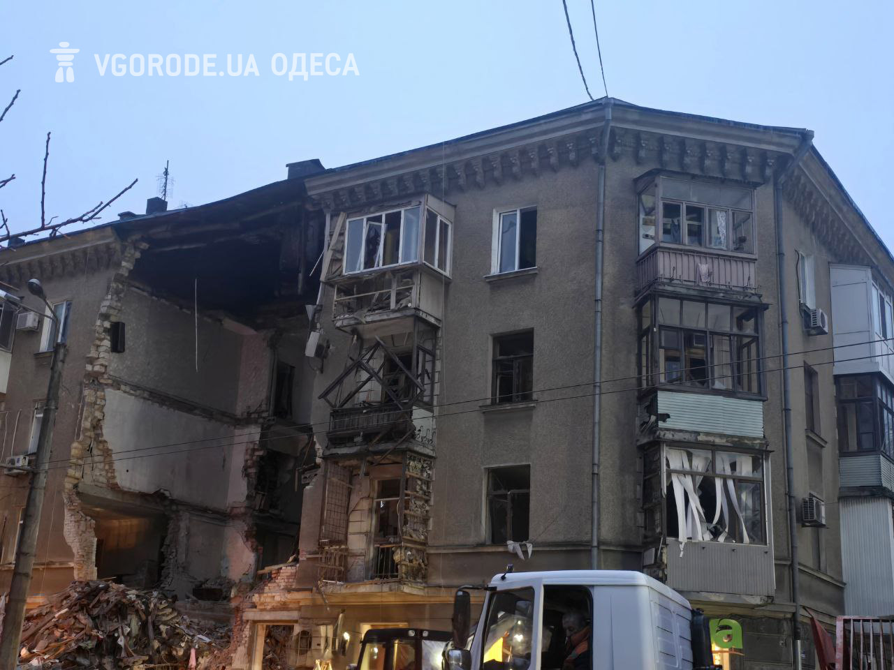 Будинок на вулиці Прохорівській після обстрілу.