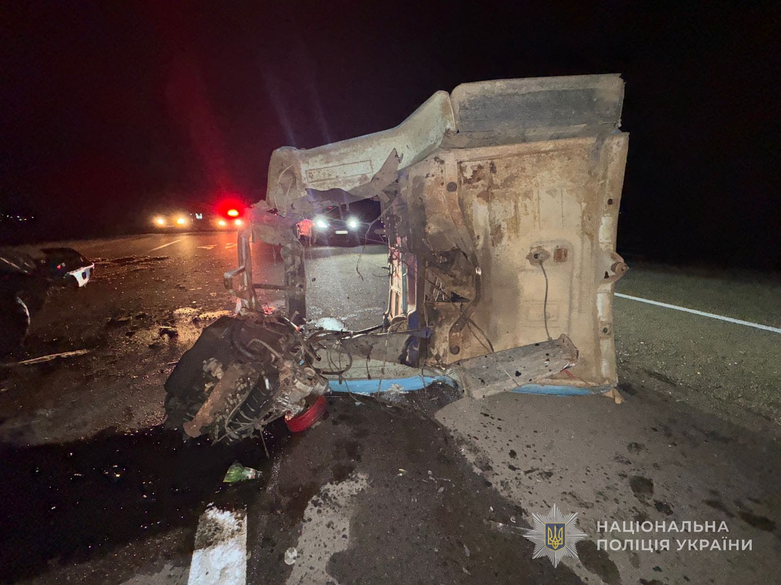 Самоскид після аварії.