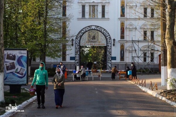На карантине: как в Одессе проходит Пасха фото 5