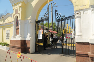 Радоница в Одессе: как работали кладбища, несмотря на карантин  фото 4