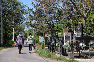 Радоница в Одессе: как работали кладбища, несмотря на карантин  фото 47