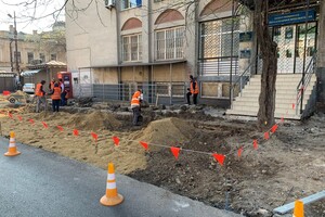 В Одессе на Торговой ремонтируют тротуар: когда закончат  фото 4