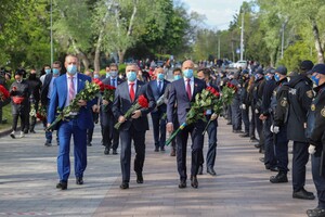 День Победы: как одесситы отмечают праздник  фото 14