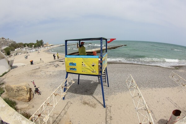 Подготовка к пляжному сезону: что творится на побережье Одессы  фото