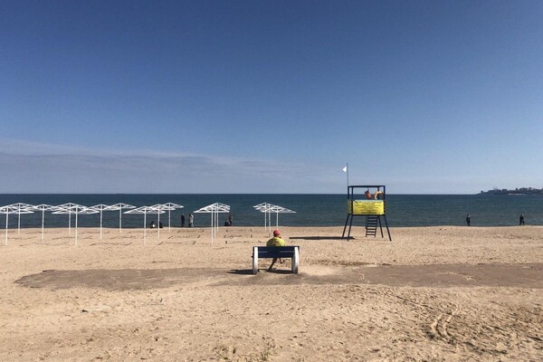 Прогулка по Лузановке: как главный пляж поселка Котовского готовится к лету фото 10