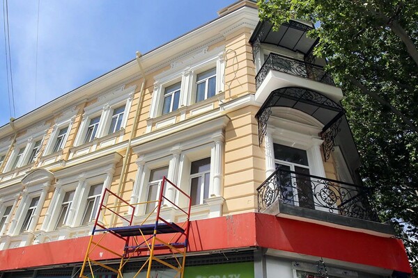 Ищи в центре: в Одессе отреставрировали еще один дом  фото 12