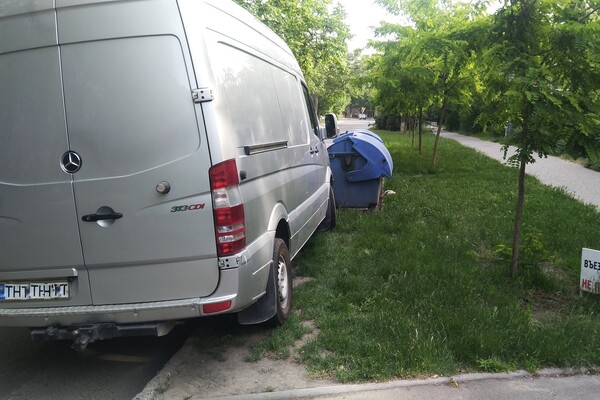 Я паркуюсь как: свежая фотоподборка наглых водителей в Одессе фото 2
