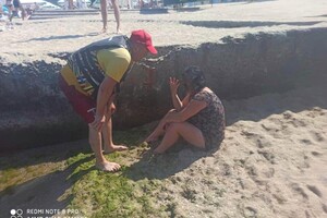 Успели: на пляже &quot;Отрада&quot; девушка пыталась покончить с собой фото 3